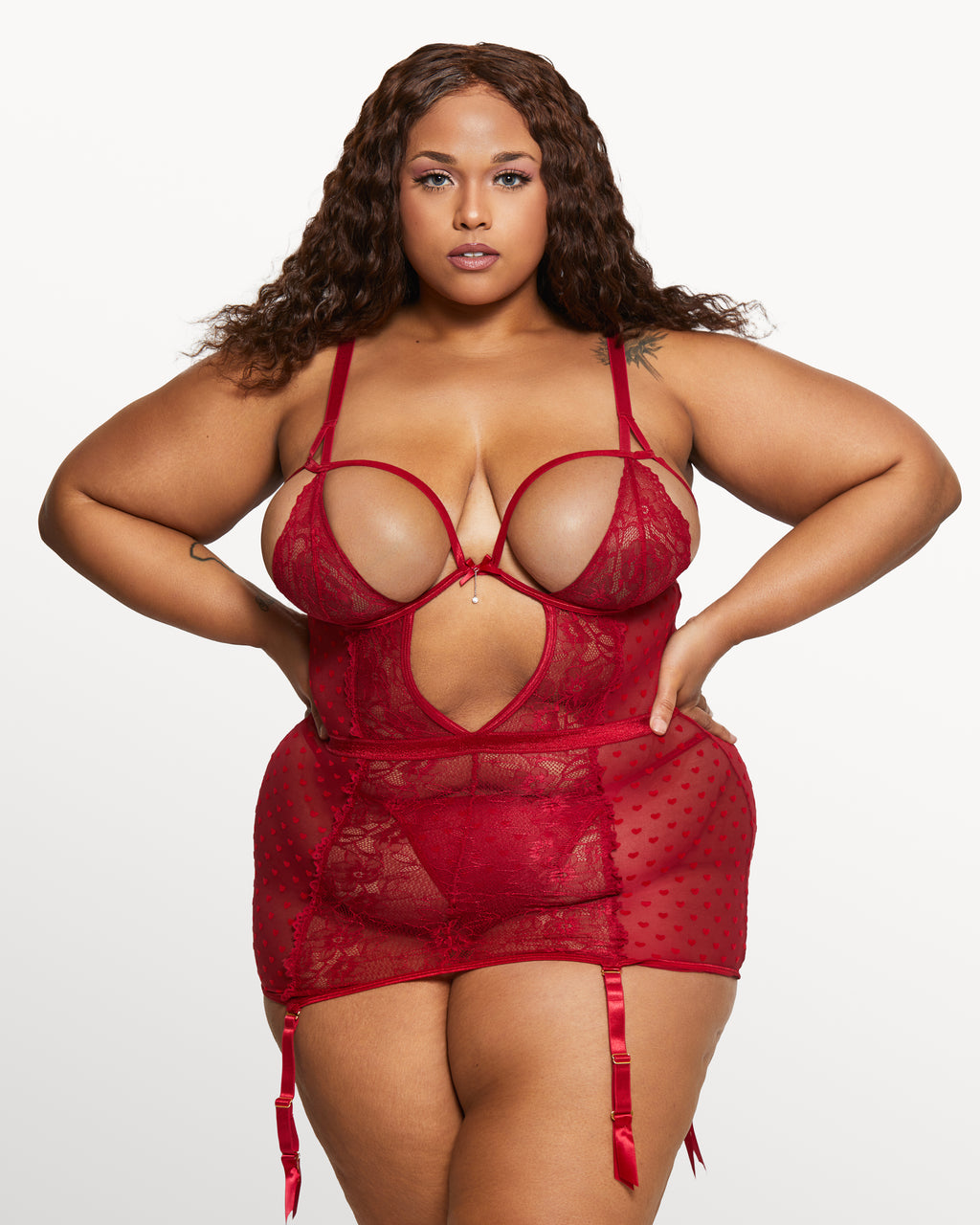 Pictures Of Curvy Girls In Lingerie